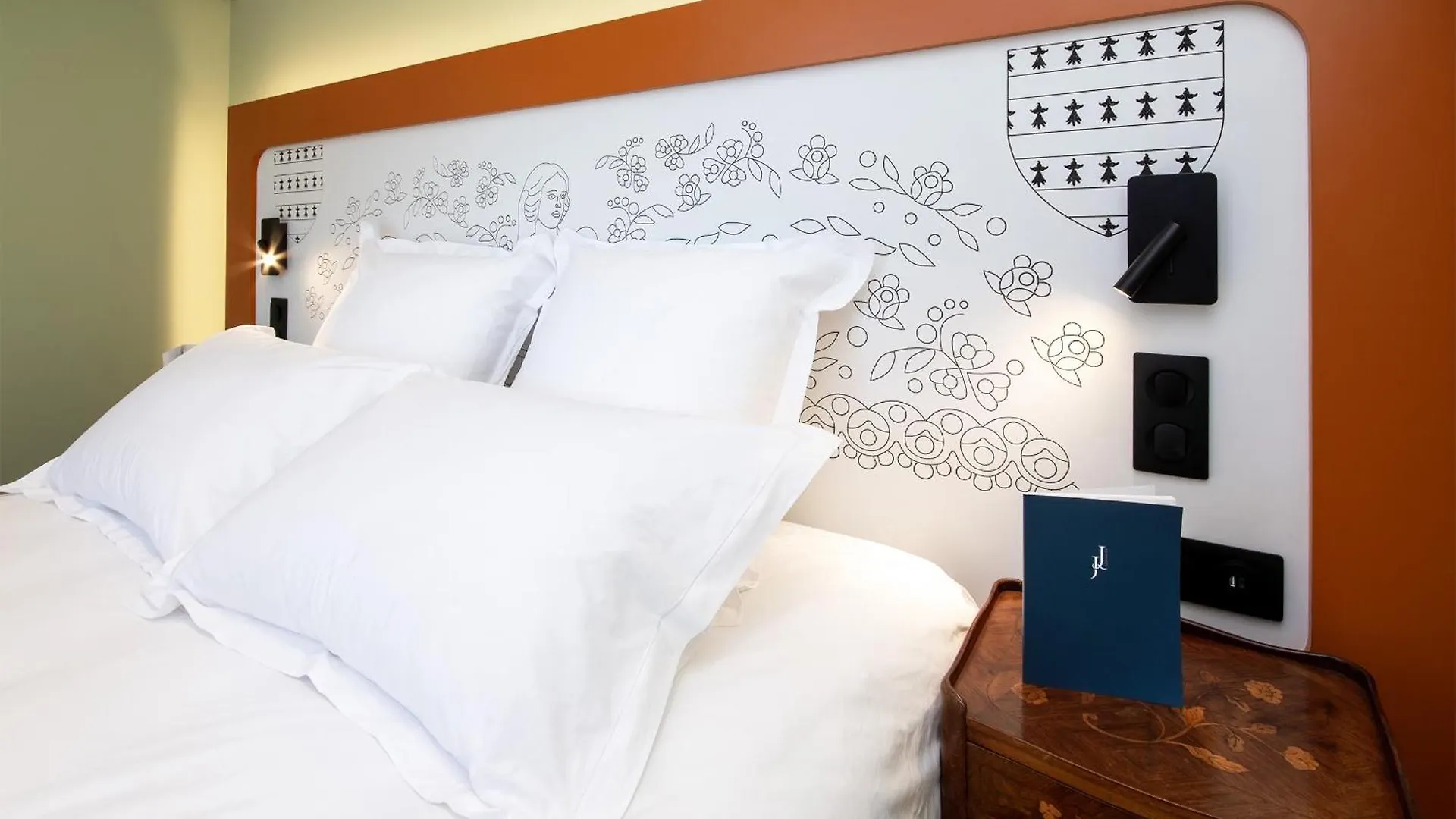 Jeanne & Jules Hotel Spa Rostrenen