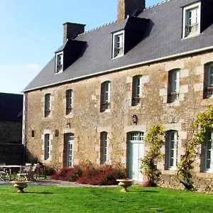 La Vieille Foulonnière : D'hôtes&permaculture Couette-café